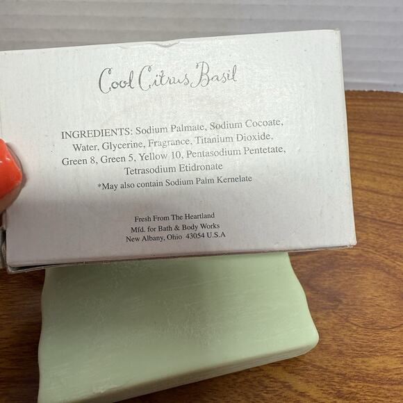 Y2K Bath & Body Works COOL CITRUS BASIL Bar Soap 2 oz Discontinued - Picture 2 of 2